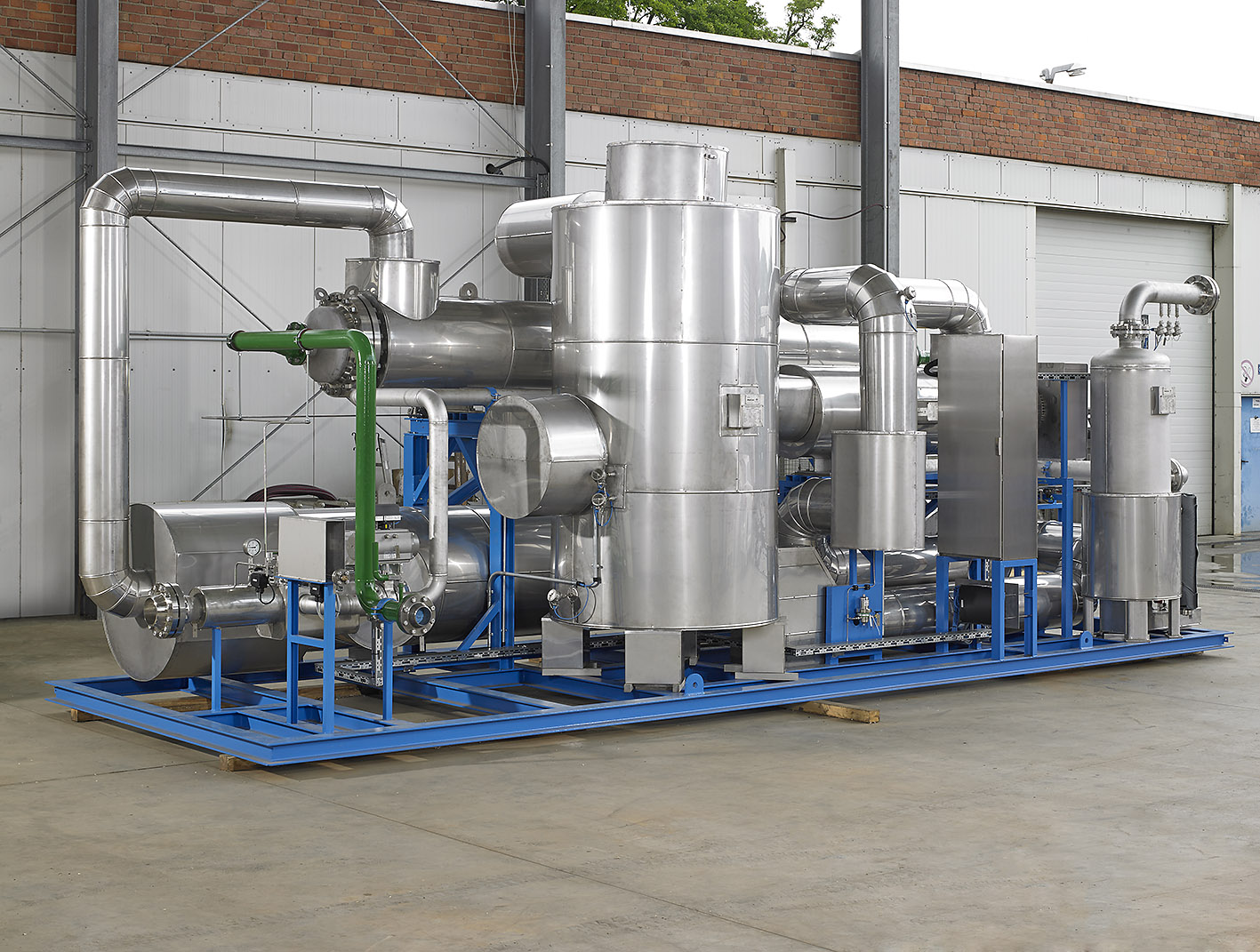Highly efficient CO₂ purification
